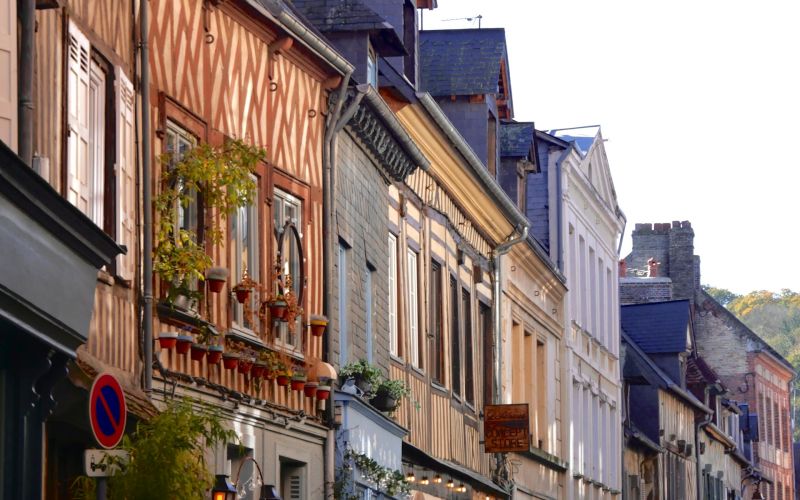 Restauration immobilière : comment le dispositif Jeanbrun Ancien transforme vos travaux en levier de performance fiscale.